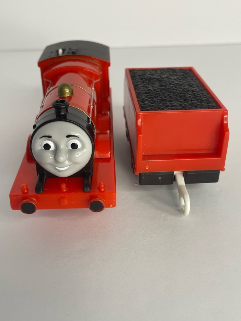 Mattel 2009 Thomas & Friends
TrackMaster Motorized James and Tender Gullane - Picture 4 of 16